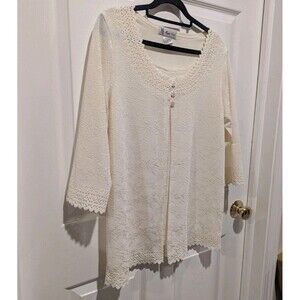 Vintage Cream Lightweight Knit Raised Eyelet Pattern Cottagecore Grandma Sweater
